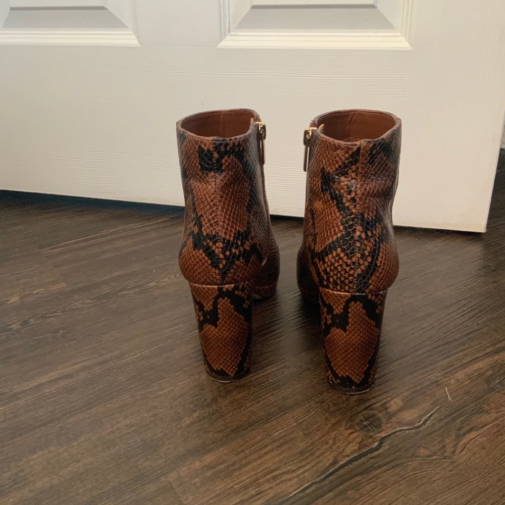 Boots - Picture 4 of 7